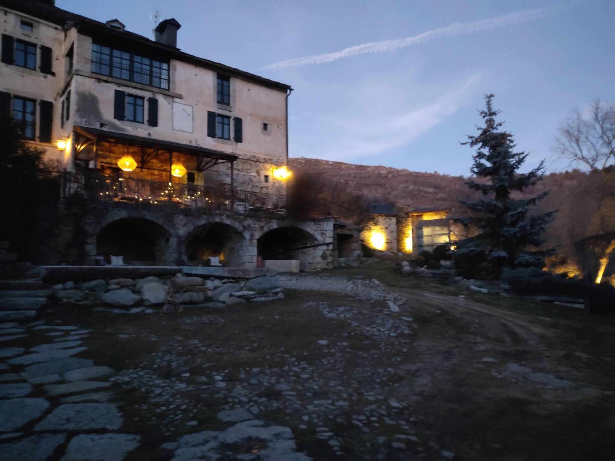 Enveitg Le Chateau Brangoly (Adults Only) מראה חיצוני תמונה